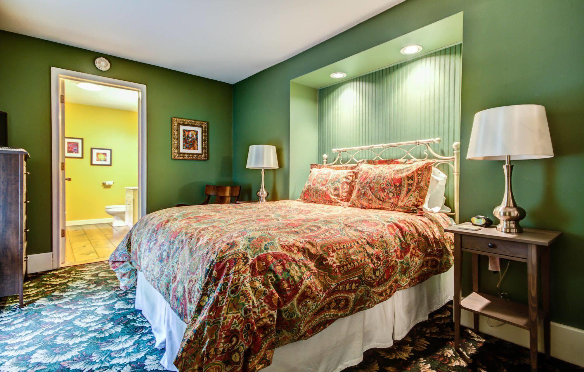 Twin Oaks Inn Saugatuck Exterior foto